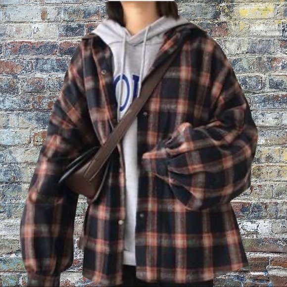 Mystery Flannels 🍁SURPRISE BOX of 2 quality vintage flannel button down shirts - Picture 6 of 9